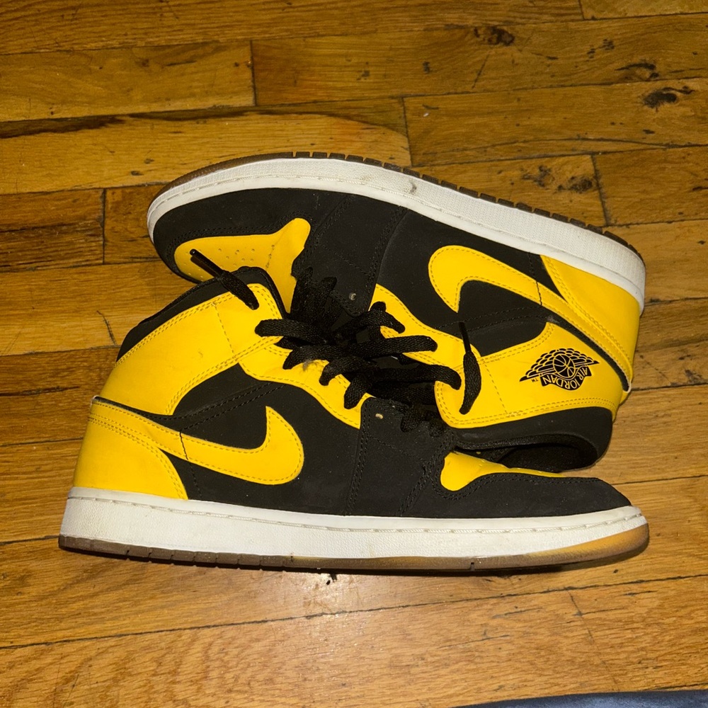 Jordan Athletic Shoes Black Yellow